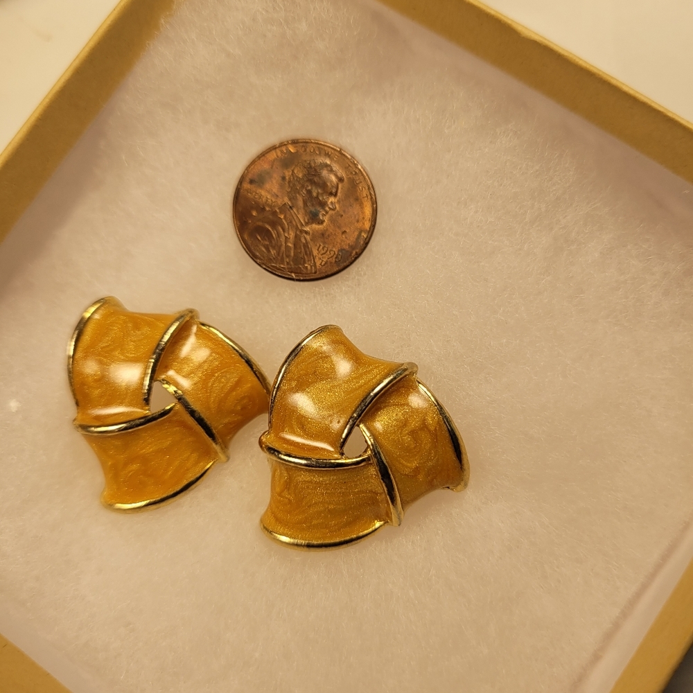 Vintage Earrings - Picture 1 of 4